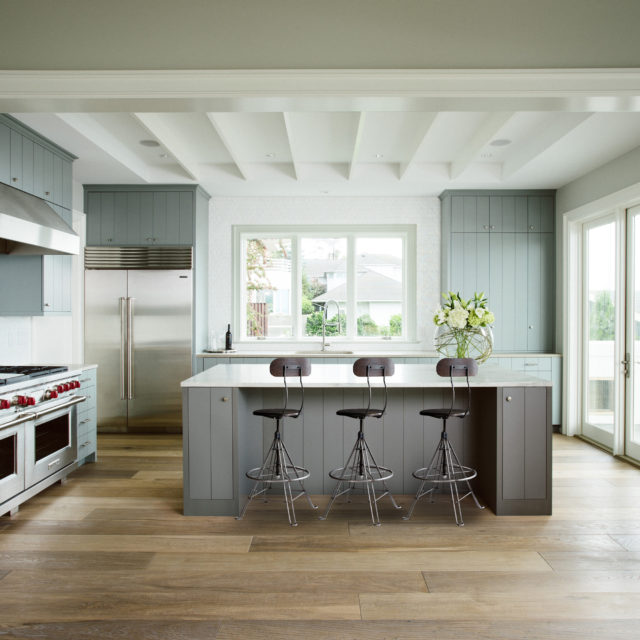 Photo: kitchen island with bar stools